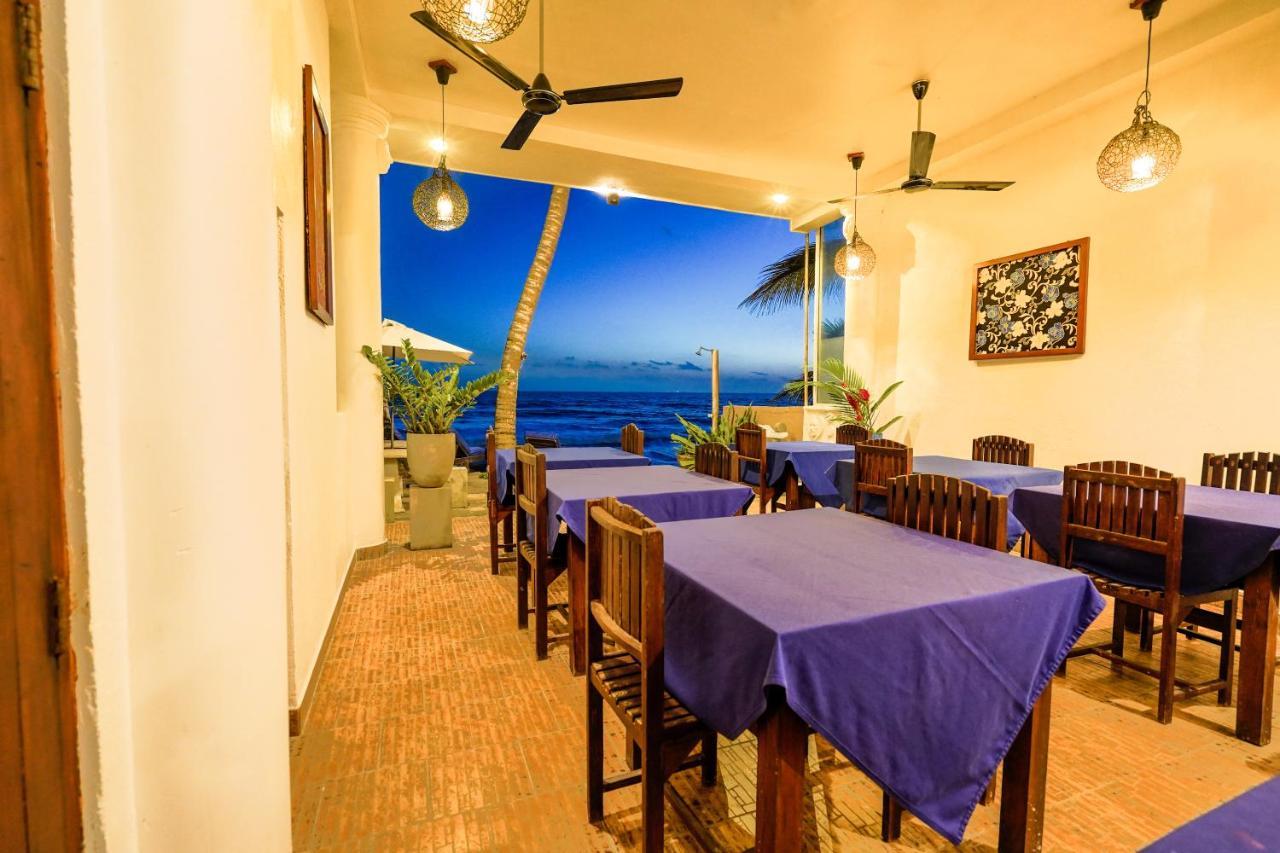 Blue Sky Beach Resort ウナワトゥナ エクステリア 写真